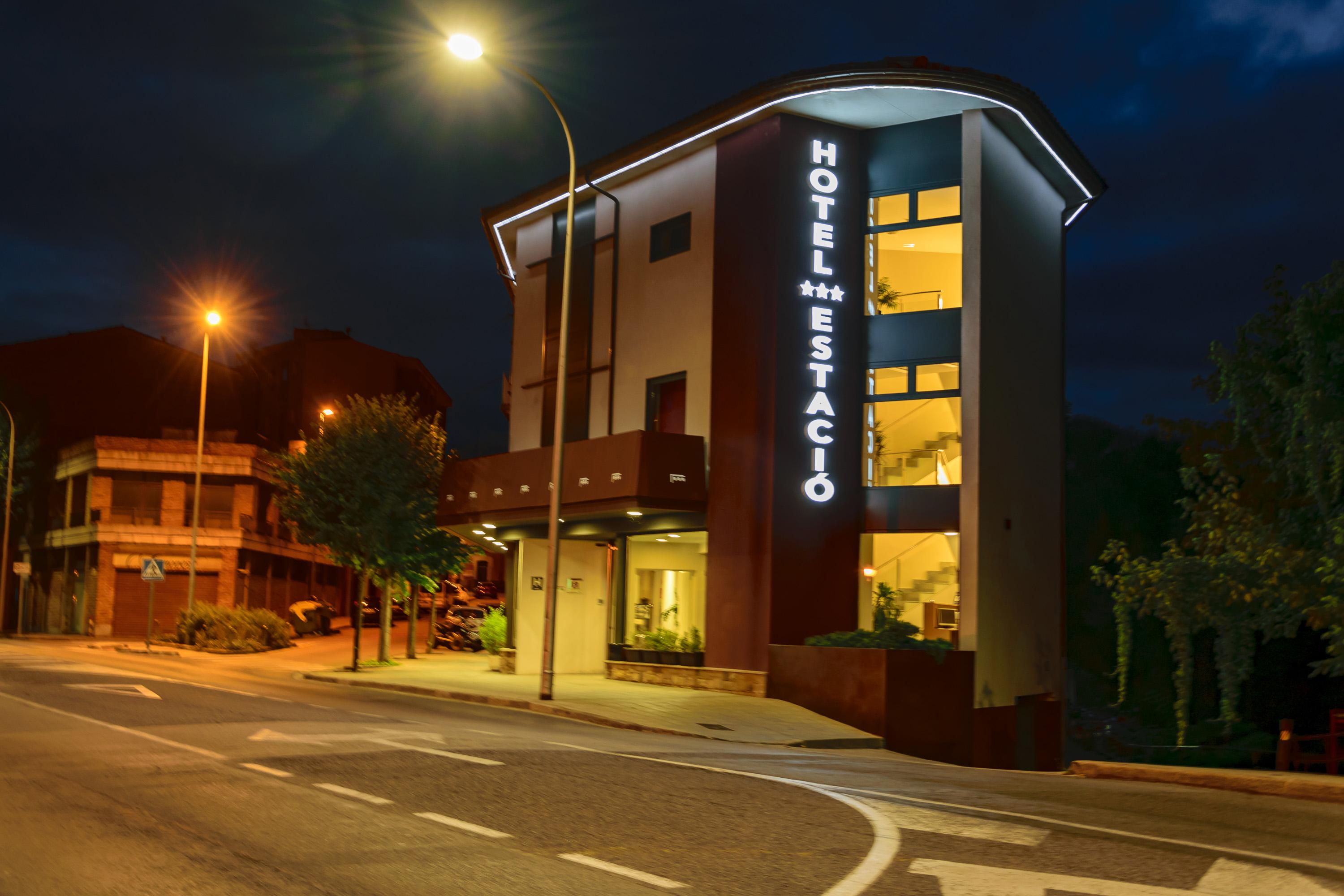 Hotel Estacio (Adults Only) Olot Εξωτερικό φωτογραφία