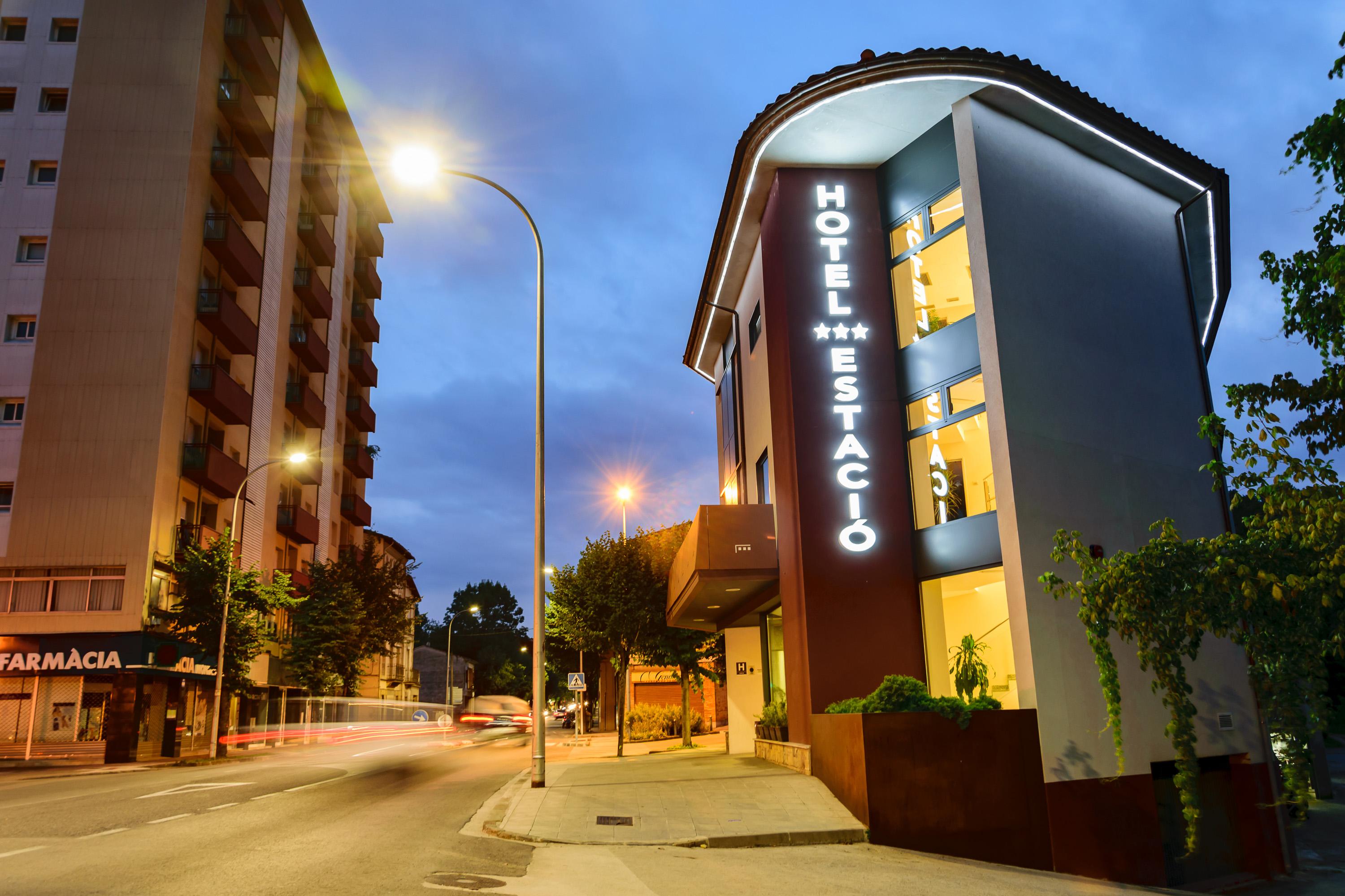 Hotel Estacio (Adults Only) Olot Εξωτερικό φωτογραφία
