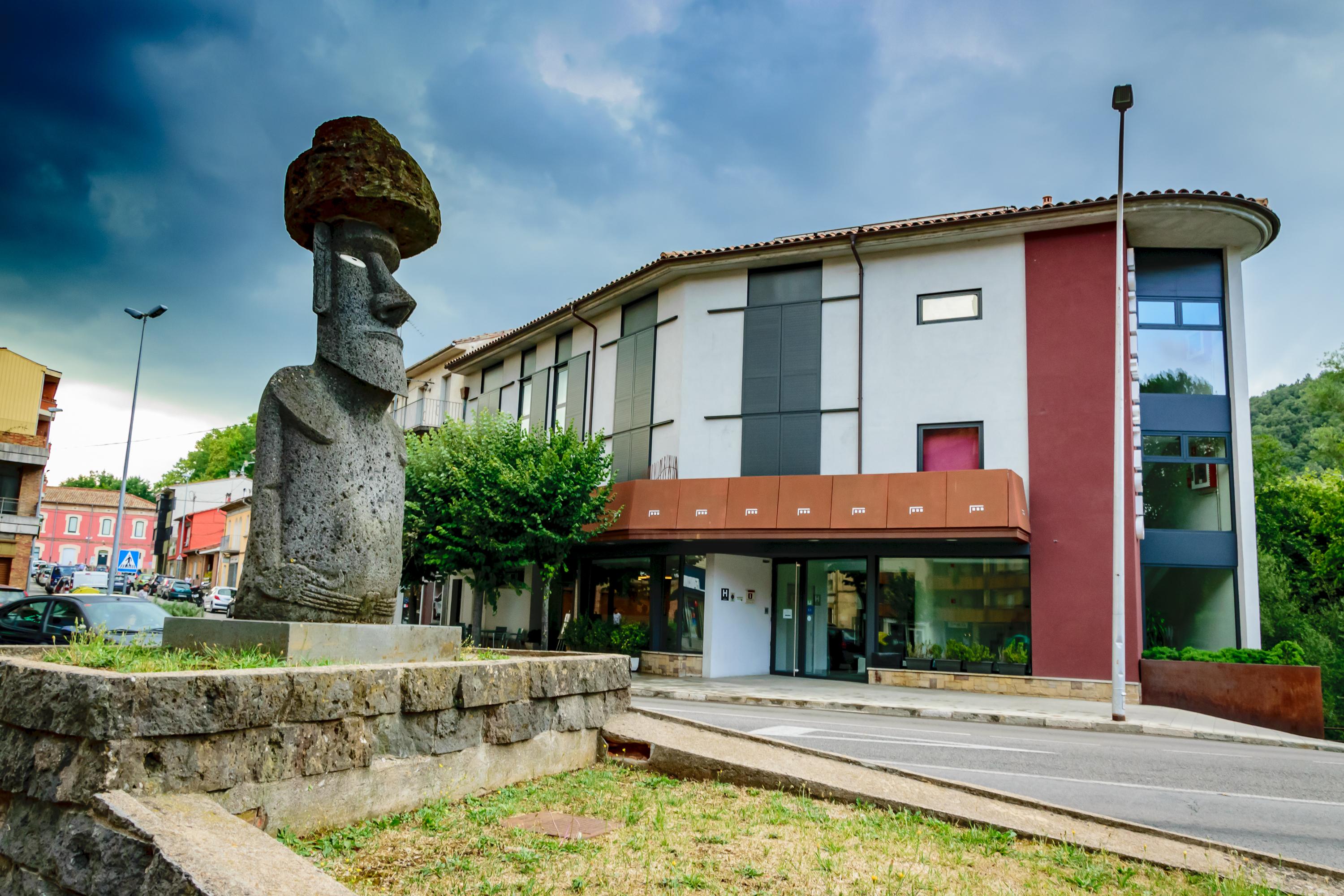 Hotel Estacio (Adults Only) Olot Εξωτερικό φωτογραφία
