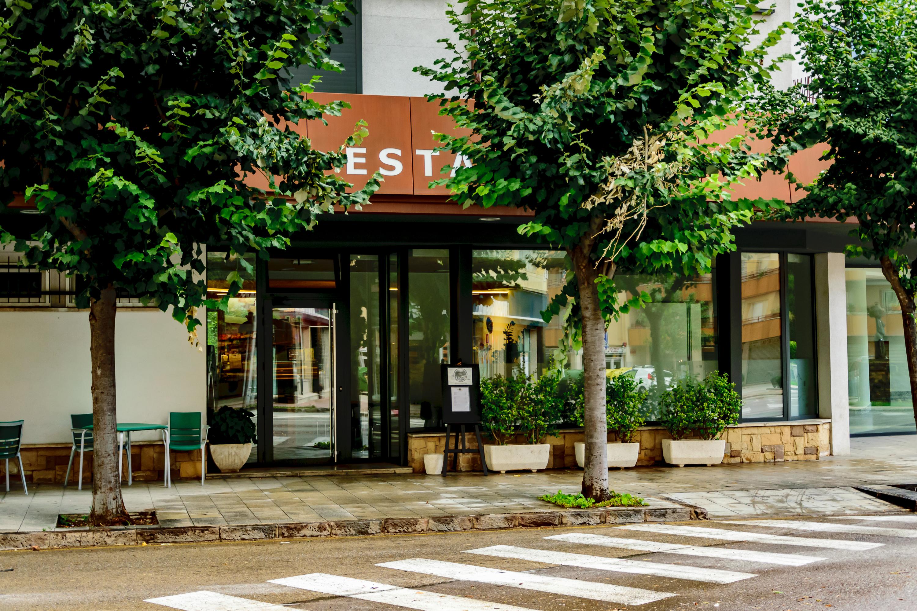 Hotel Estacio (Adults Only) Olot Εξωτερικό φωτογραφία