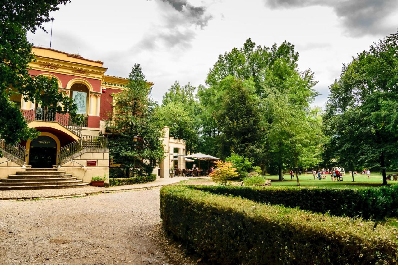 Hotel Estacio (Adults Only) Olot Εξωτερικό φωτογραφία